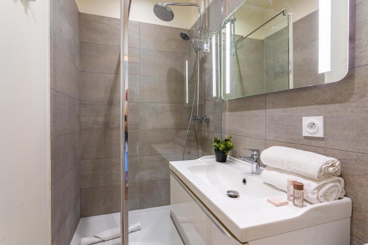 Le Rossini Ap4228 By Riviera Homes * Nice